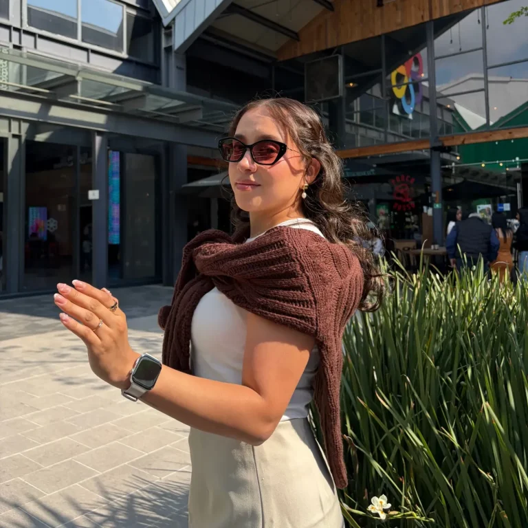 Creadora UGC lifestyle especializada en moda y marcas de estilo de vida — Avoiry
